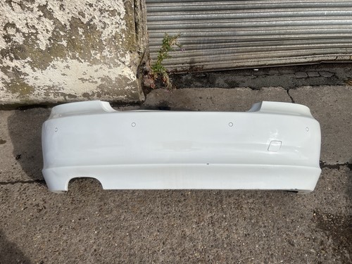 Bmw e82 e88 rear - e88, trim