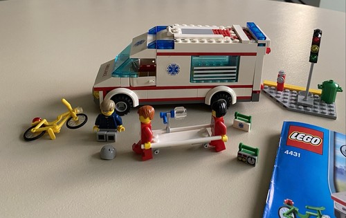 Lego city emergency - city,