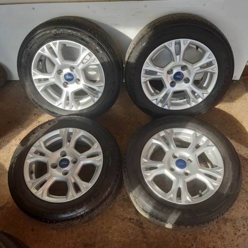 Ford max set 15 - b-max, alloy