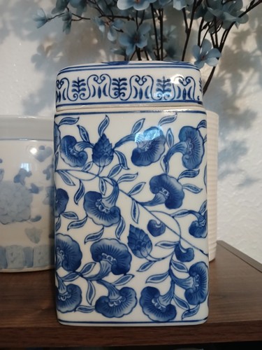 Blue and white - blue,