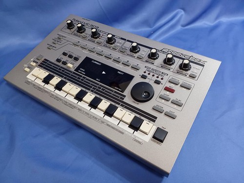 Roland groove box 303 - groove,