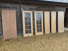 Oak veneer internal doors