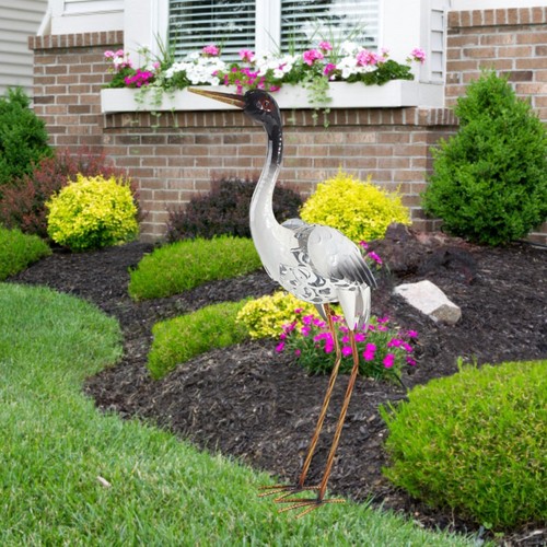 Red crowned crane statue metal - crowned,