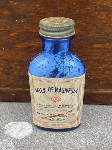Vintage blue milk - blue, of