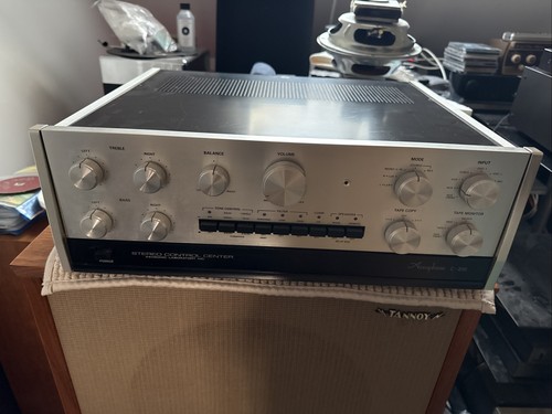 Accuphase 200 preamplifier - c-200,