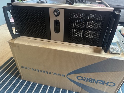 Chenbro rm42300 rackmount - chenbro,