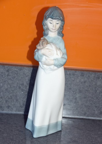 Lladro nao porcelain girl - lladro,