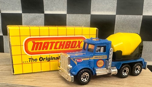Matchbox peterbilt cement - matchbox,