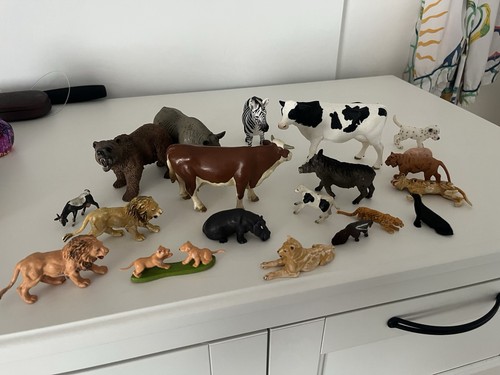 Schleich papp and britains - schleich,