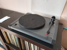 Goldring GR1 turntable Rega