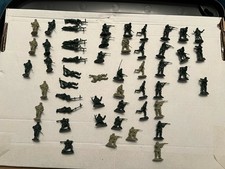 Matchbox / Revell NATO / Falklands Paratroopers 1:72