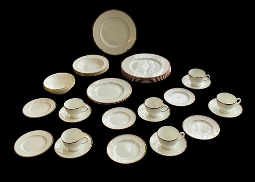 Wedgwood california bone - california,