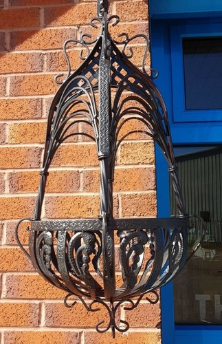 Stunning ornate vintage - stunning, style