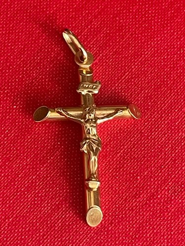 9ct gold crucifix large - crucifix,