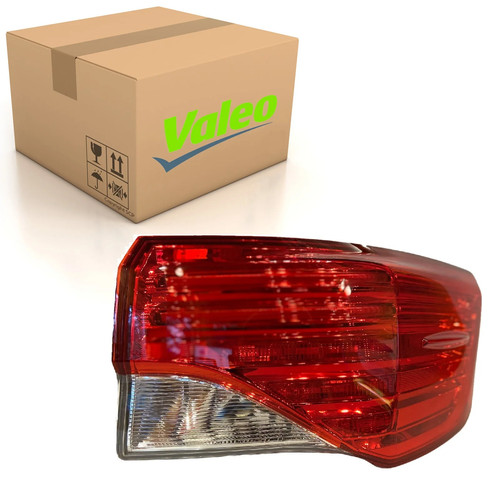 Avensis rear right outer light - right,