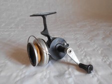 vintage fishing reel Pezon &
