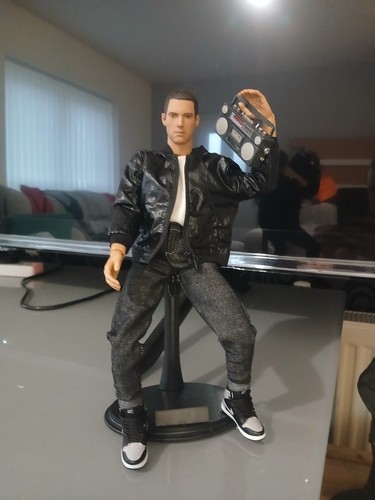 Inch eminem figure - inch,