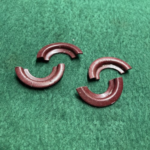 Triumph amaranth red rear - amaranth,