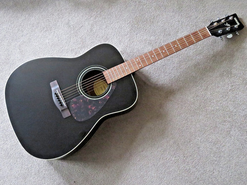 Yamaha f370 acoustic - yamaha,