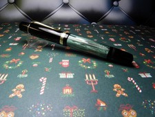 Vintage Pearl Green "Pelikan