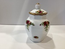 Royal Albert Old Country Roses