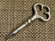 ANTIQUE Singer sewing machine