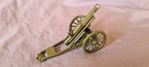 Vintage miniature metal - vintage,