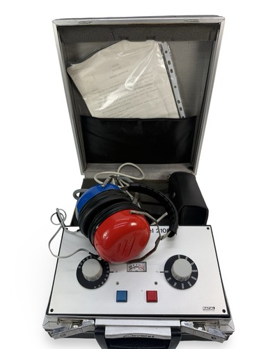 Amplivox model 2100 - model, audiometer