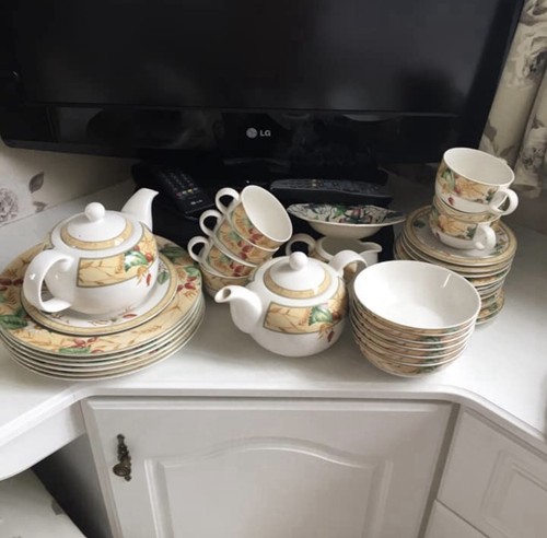 Royal doulton expressions full - doulton,