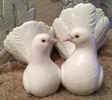 Lladro Pair Of White Doves