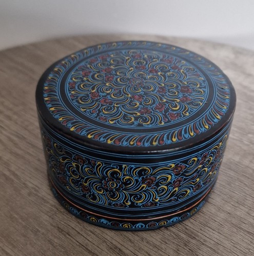 Vintage hand painted paper - hand,