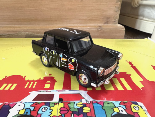 Thierry noir trabant model car - trabant,
