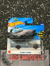 BATMAN - TV SERIES BATMOBILE