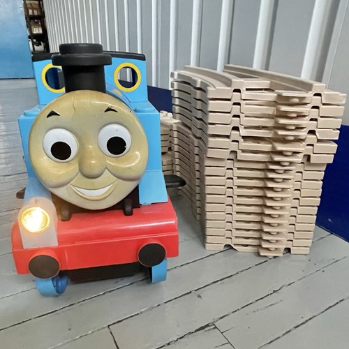 Thomas the tank engine - thomas,