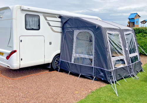 Awning inflatable for