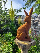 RUSTY COLD CAST IRON LARGE SITTING HARE RABBIT STATUE GARDEN ORNAMENT