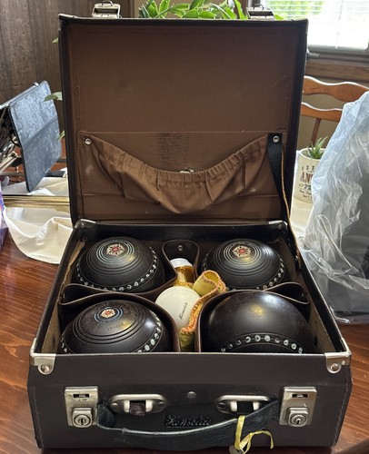 Henselite lawn bowls set - lawn,