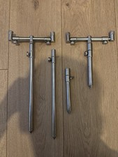 2 Rod Buzz Bars and Spare Bank