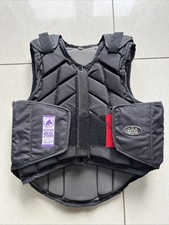 HORSE RIDING BODY PROTECTOR