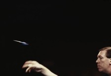 John Lowe of England throws a