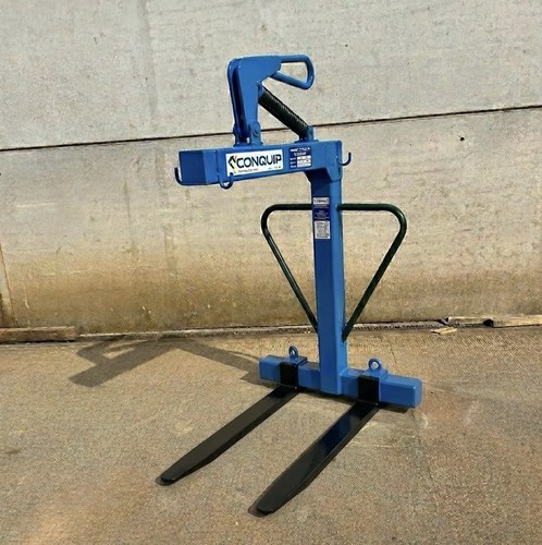 Conquip self levelling crane - self,