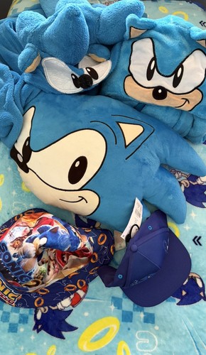 Sonic the hedgehog hooded - sonic,