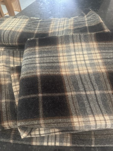 100 wool fully lined - 100%,