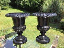 PAIR ANTIQUE CAMPAGNA CAST IRON URNS / GARDEN PLANTERS, CLASSICAL DESIGN 33cm