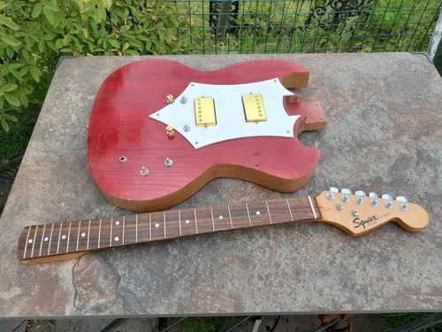 Guitar neck squire strat - neck,