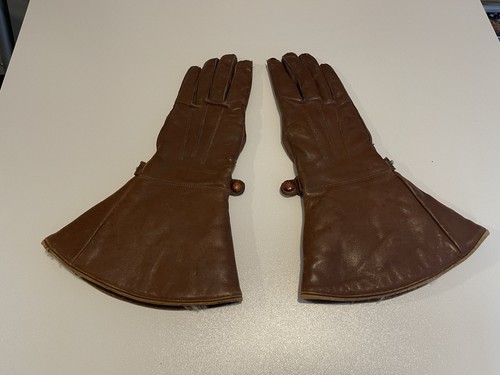 Vintage pair ladies - pair,
