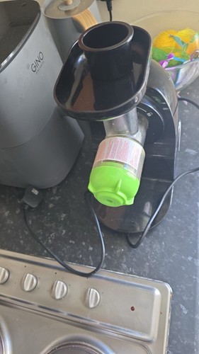 Cold press juicer - press,