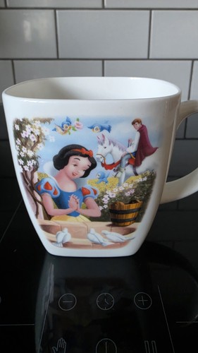 Disney store exclusive snow - disney,