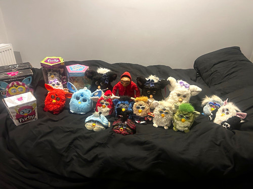 Hasbro furby shelby - &,