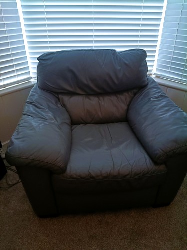 Natuzzi blue grey leather arm
